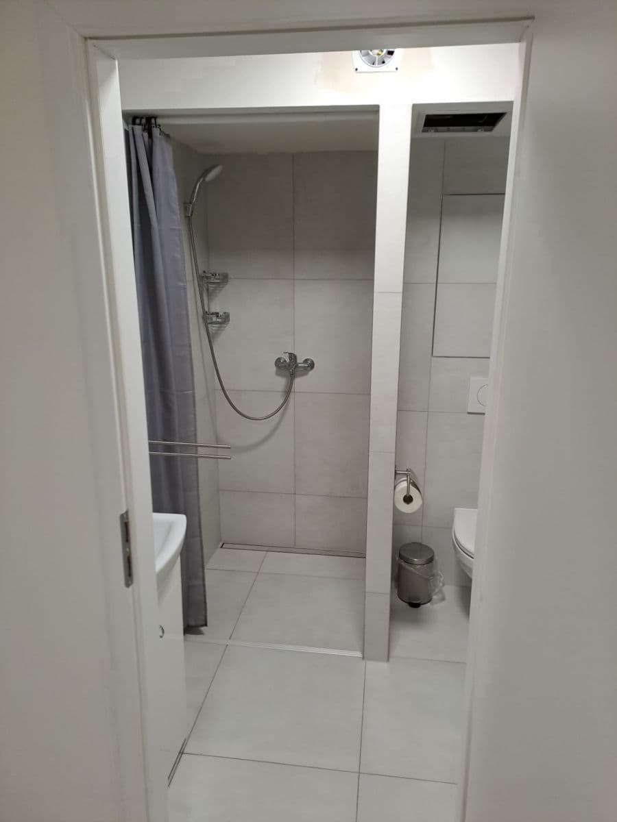 Prodej bytu 2+1 44 m², Manželů Dostálových, Praha, Praha Prodej bytu 2+1 44 m², Manželů Dostálových, Praha, Praha