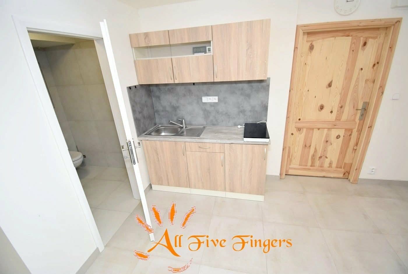 Prodej bytu 2+1 44 m², Manželů Dostálových, Praha, Praha Prodej bytu 2+1 44 m², Manželů Dostálových, Praha, Praha