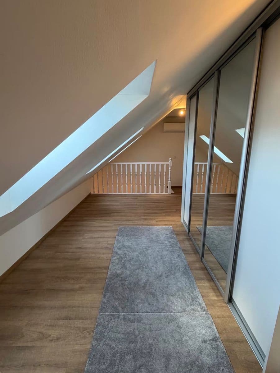 Pronájem bytu 4+kk 118 m², V Zahradách, Praha, Praha Pronájem bytu 4+kk 118 m², V Zahradách, Praha, Praha