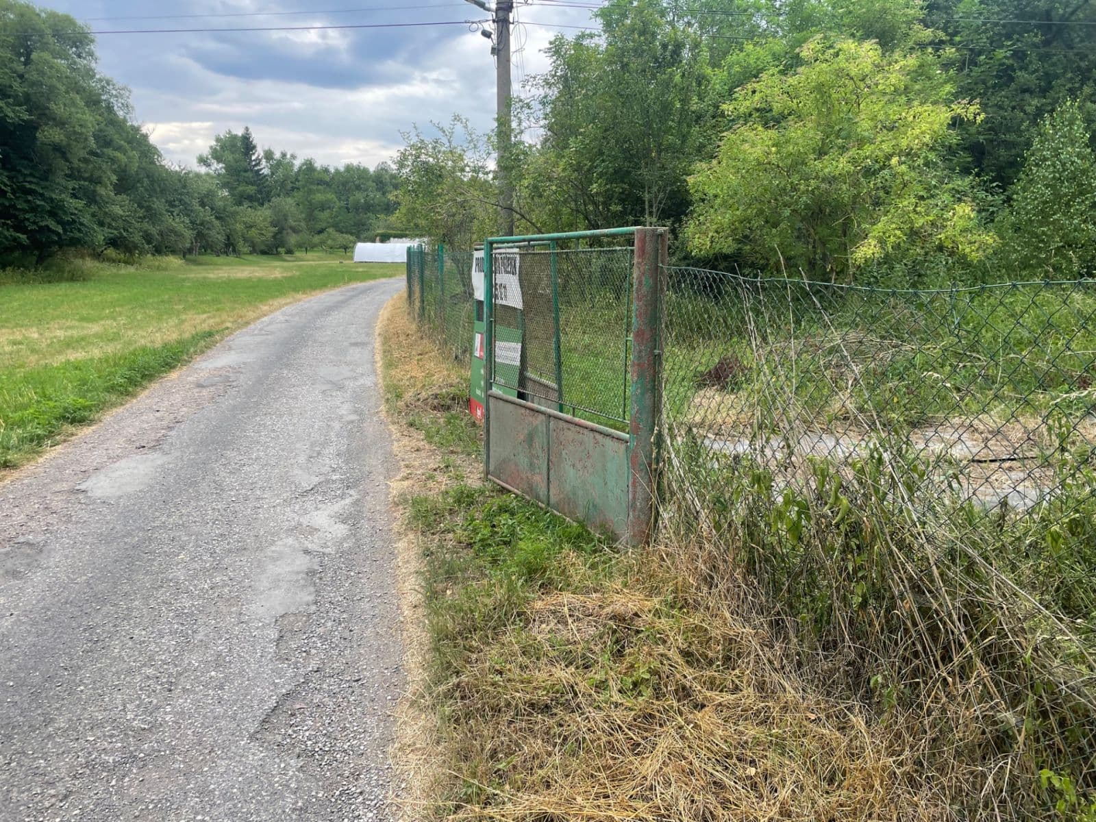 Pronájem pozemku 1.320 m², Broumy, Středočeský kraj Pronájem pozemku 1.320 m², Broumy, Středočeský kraj