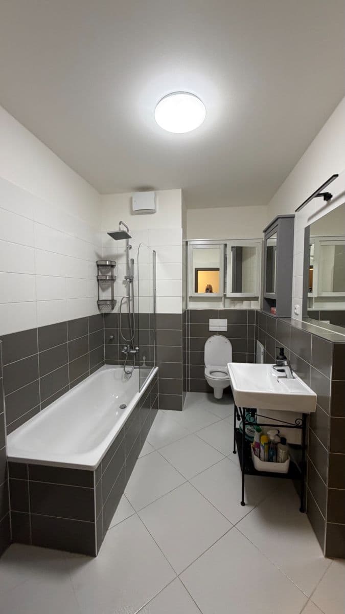 Pronájem bytu 2+kk 52 m², Ondrákové, Praha, Praha Pronájem bytu 2+kk 52 m², Ondrákové, Praha, Praha