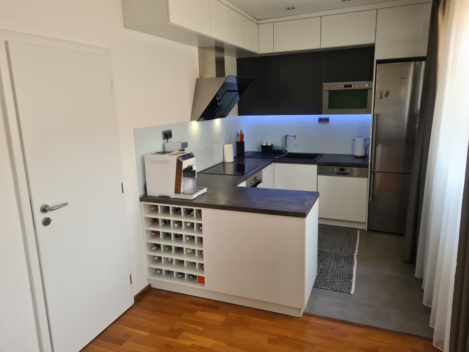 Pronájem bytu 3+kk 78 m², Čeljabinská, Praha, Praha Pronájem bytu 3+kk 78 m², Čeljabinská, Praha, Praha