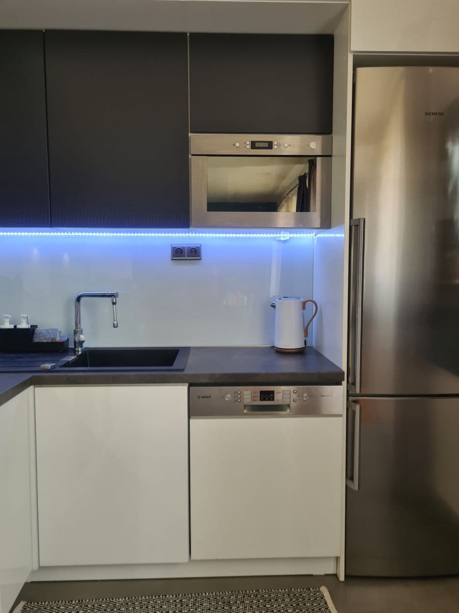 Pronájem bytu 3+kk 78 m², Čeljabinská, Praha, Praha Pronájem bytu 3+kk 78 m², Čeljabinská, Praha, Praha