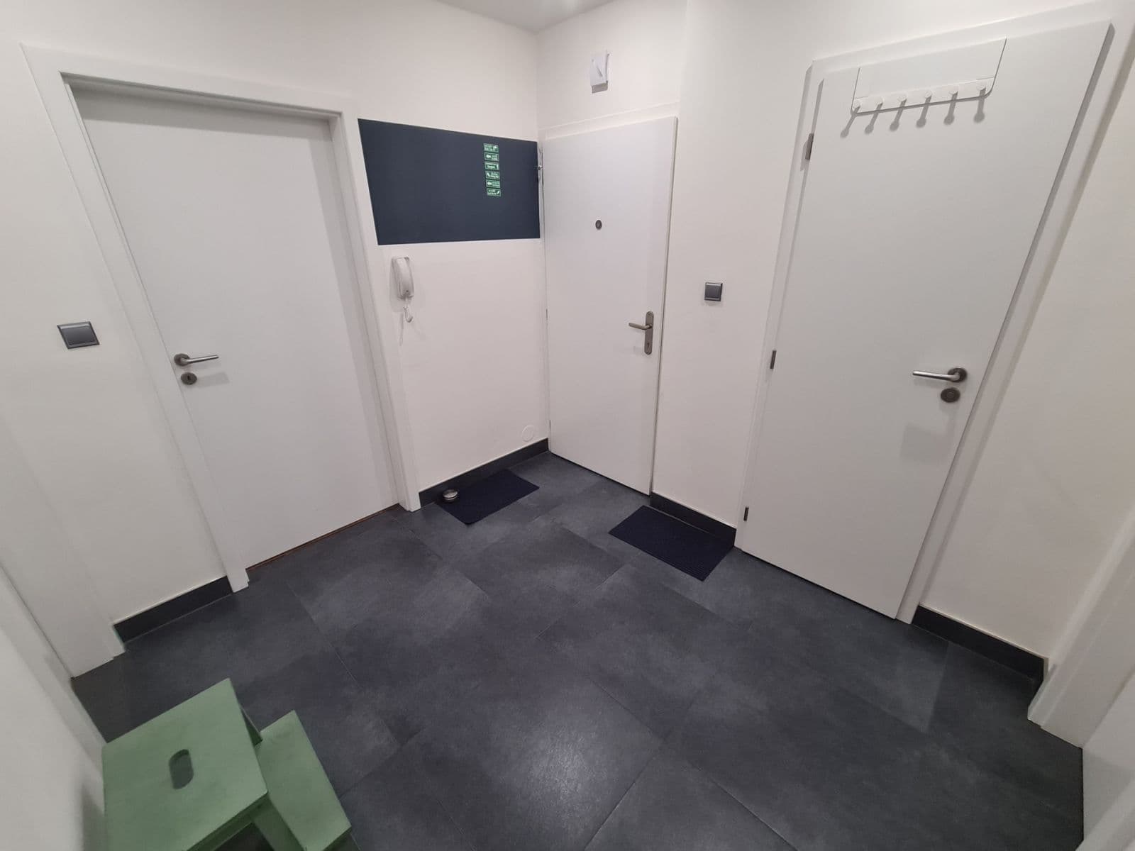 Pronájem bytu 3+kk 78 m², Čeljabinská, Praha, Praha Pronájem bytu 3+kk 78 m², Čeljabinská, Praha, Praha