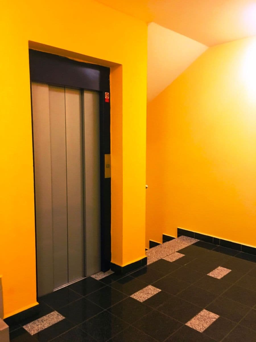 Pronájem kanceláře 58 m², Nad Šutkou, Praha, Praha Pronájem kanceláře 58 m², Nad Šutkou, Praha, Praha