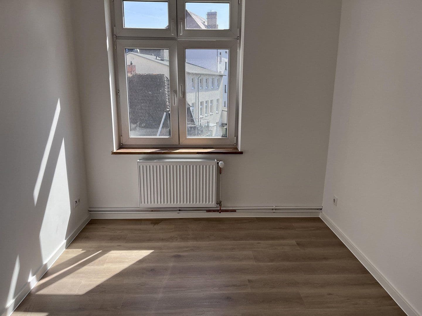 Pronájem bytu 4+1 80 m², Stralsund, Mecklenburg-Vorpommern Pronájem bytu 4+1 80 m², Stralsund, Mecklenburg-Vorpommern