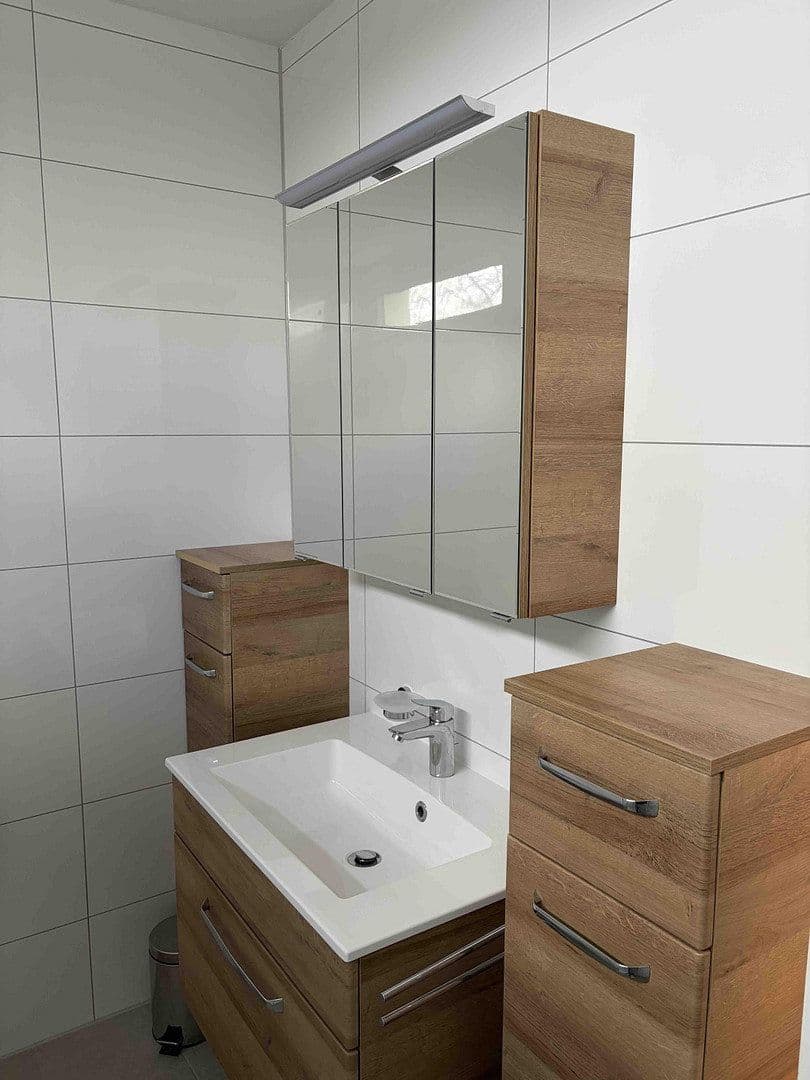 Pronájem bytu 3+1 87 m², Kaarst, Severní Porýní-Vestfálsko Pronájem bytu 3+1 87 m², Kaarst, Severní Porýní-Vestfálsko