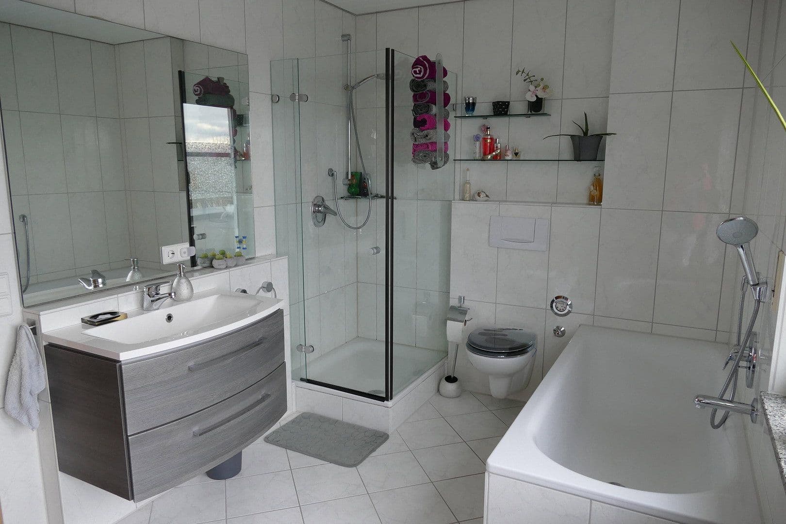 Prodej bytu 4+kk 114 m², Aichtal, Bádensko-Württembersko Prodej bytu 4+kk 114 m², Aichtal, Bádensko-Württembersko