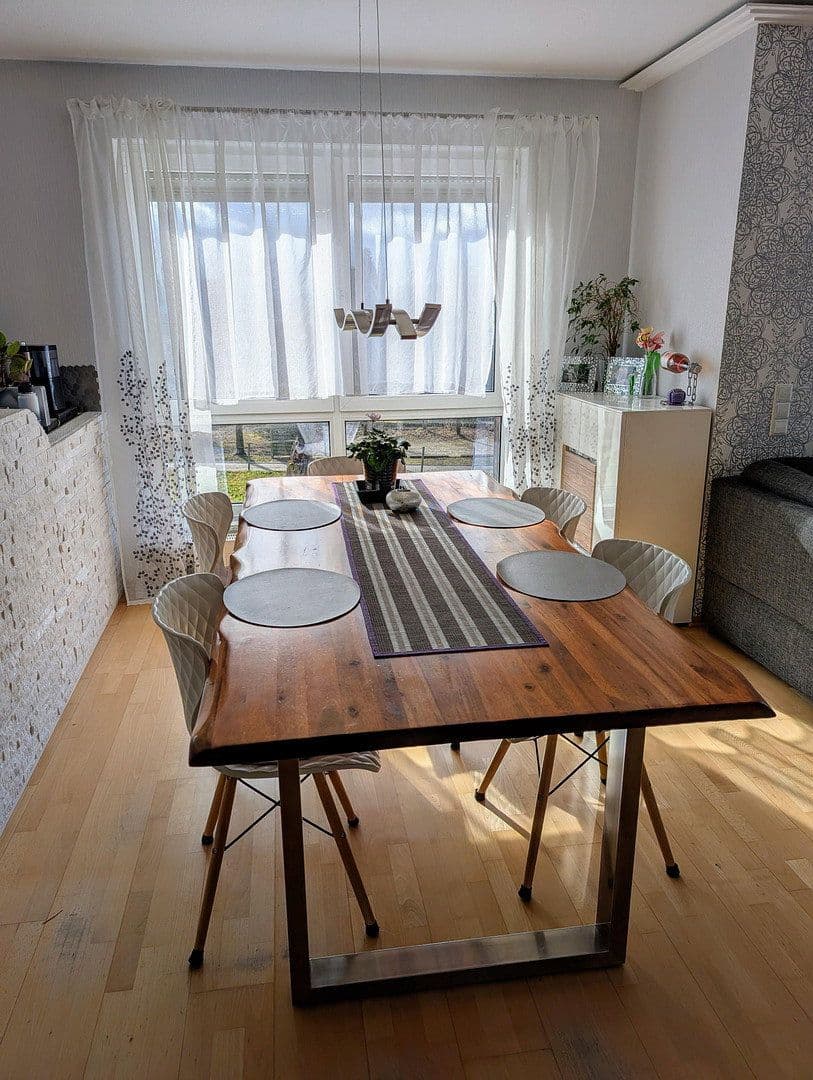 Prodej bytu 4+kk 114 m², Aichtal, Bádensko-Württembersko Prodej bytu 4+kk 114 m², Aichtal, Bádensko-Württembersko