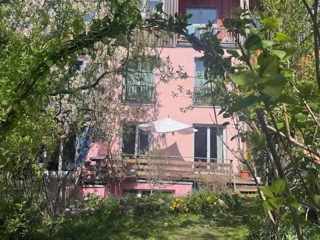 Prodej domu 185 m², pozemek 245 m², Frankfurt, Hessen Prodej domu 185 m², pozemek 245 m², Frankfurt, Hessen