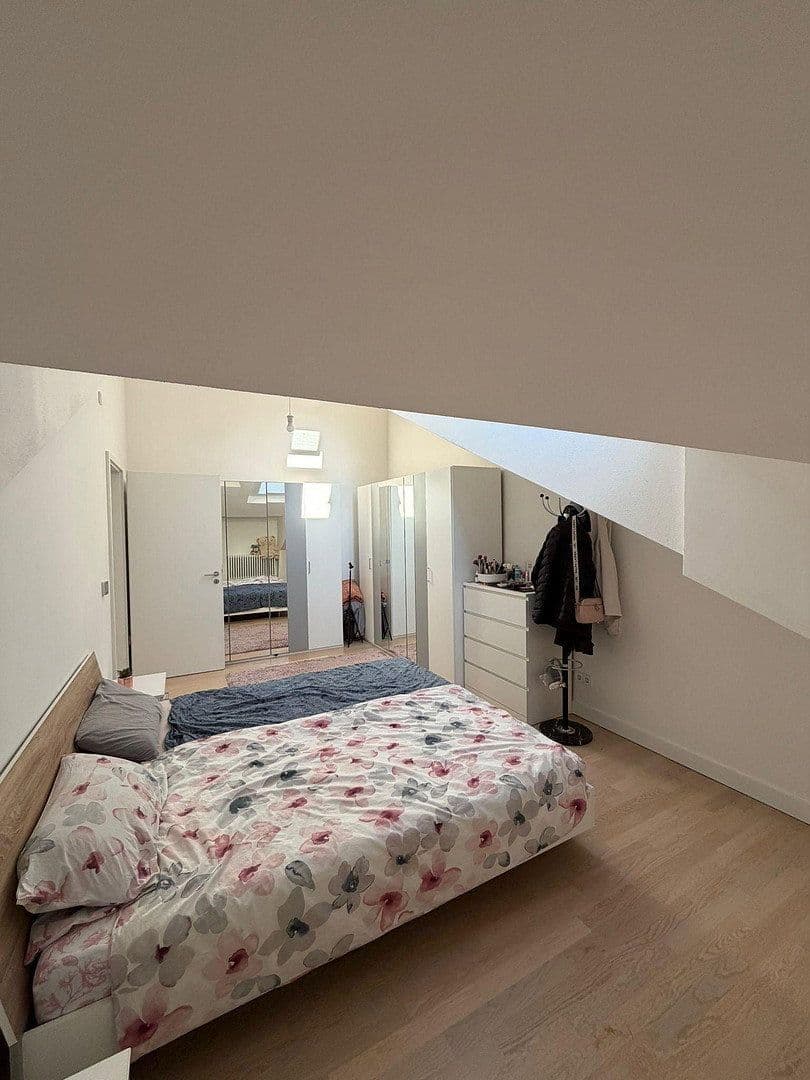 Pronájem bytu 3+1 100 m², Berlin, Berlín Pronájem bytu 3+1 100 m², Berlin, Berlín