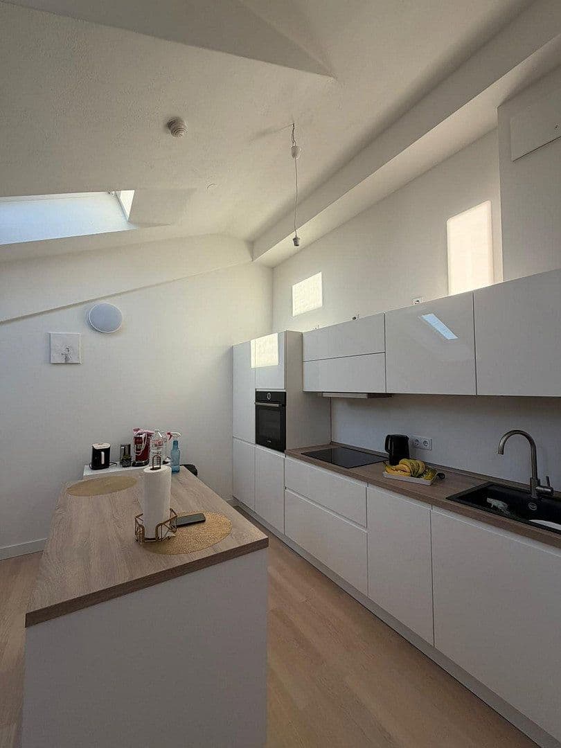 Pronájem bytu 3+1 100 m², Berlin, Berlín Pronájem bytu 3+1 100 m², Berlin, Berlín