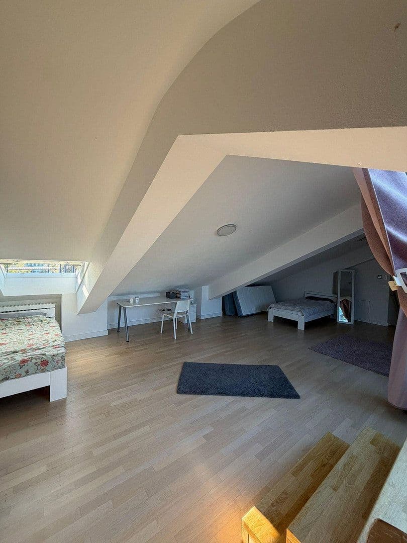 Pronájem bytu 3+1 100 m², Berlin, Berlín Pronájem bytu 3+1 100 m², Berlin, Berlín