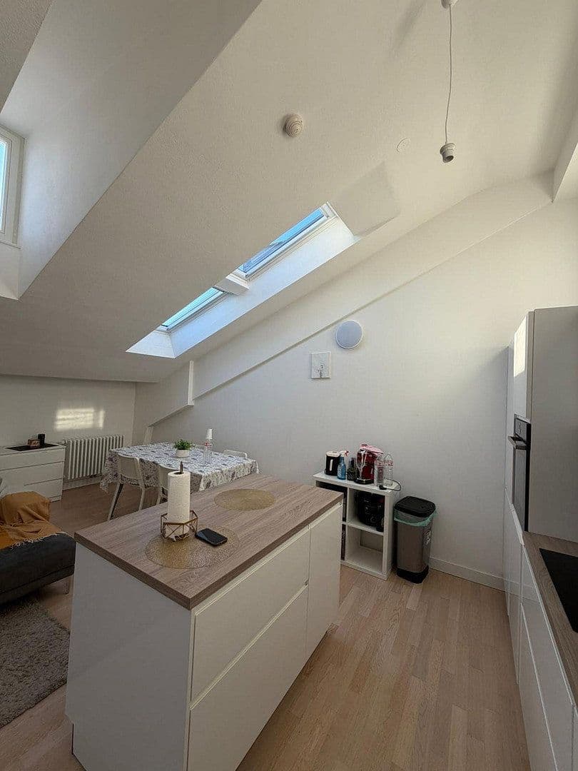 Pronájem bytu 3+1 100 m², Berlin, Berlín Pronájem bytu 3+1 100 m², Berlin, Berlín