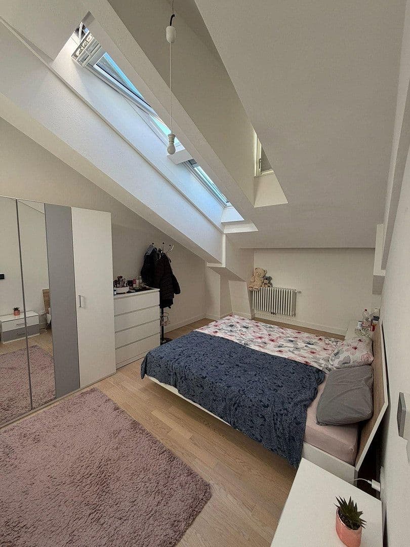 Pronájem bytu 3+1 100 m², Berlin, Berlín Pronájem bytu 3+1 100 m², Berlin, Berlín