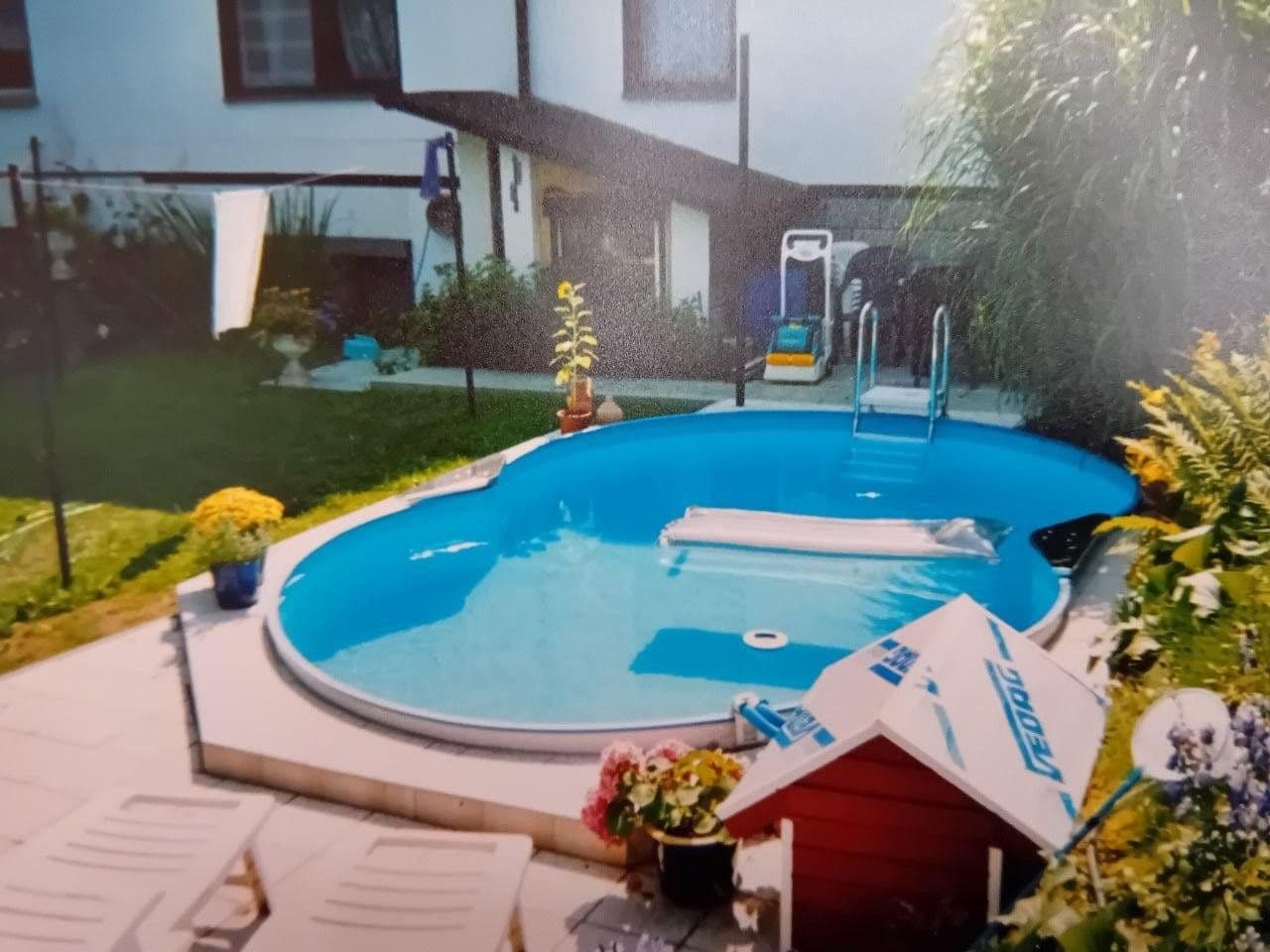 Prodej domu 200 m², pozemek 647 m², Ojvín, Sasko Prodej domu 200 m², pozemek 647 m², Ojvín, Sasko