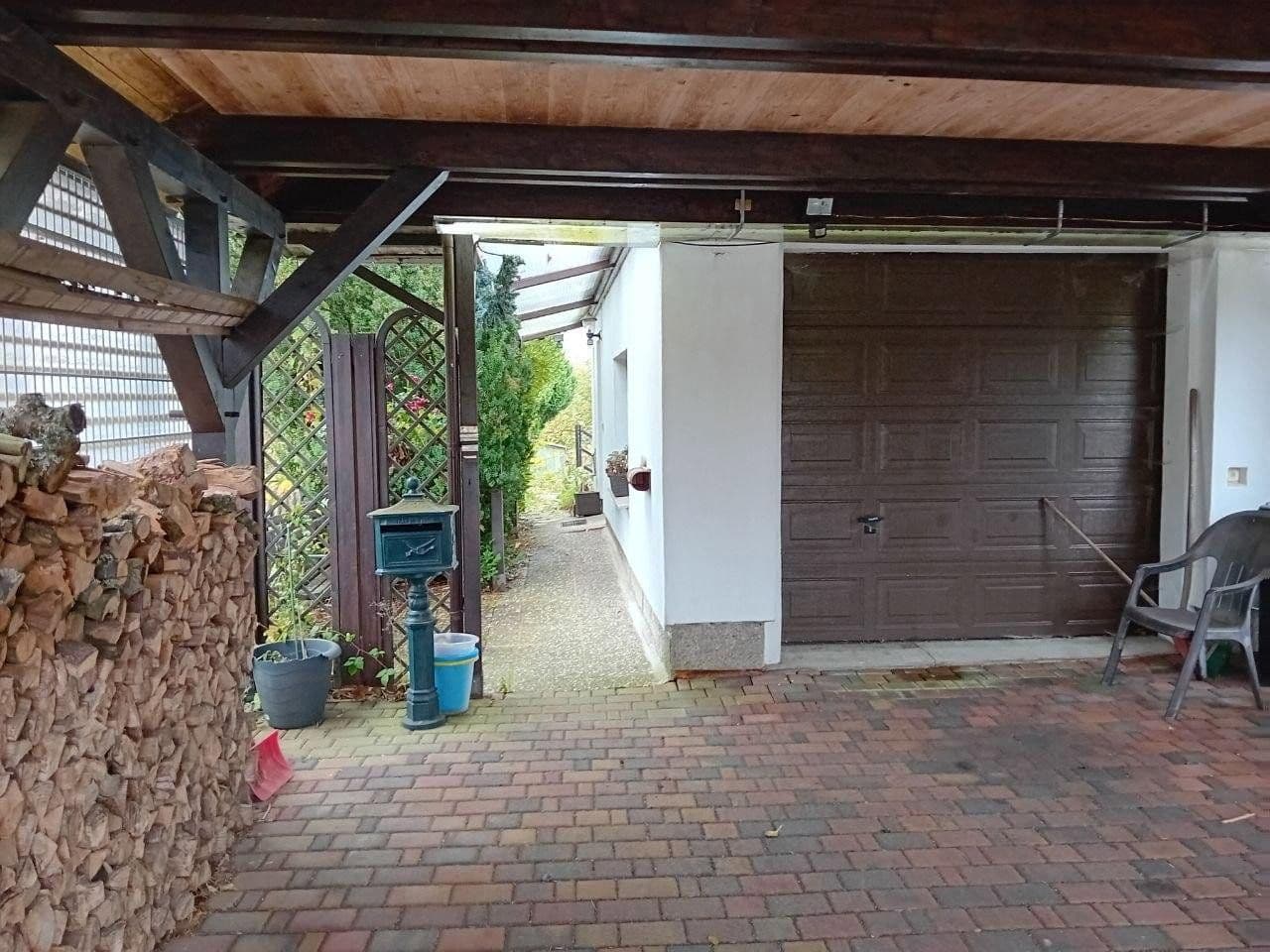 Prodej domu 200 m², pozemek 647 m², Ojvín, Sasko Prodej domu 200 m², pozemek 647 m², Ojvín, Sasko