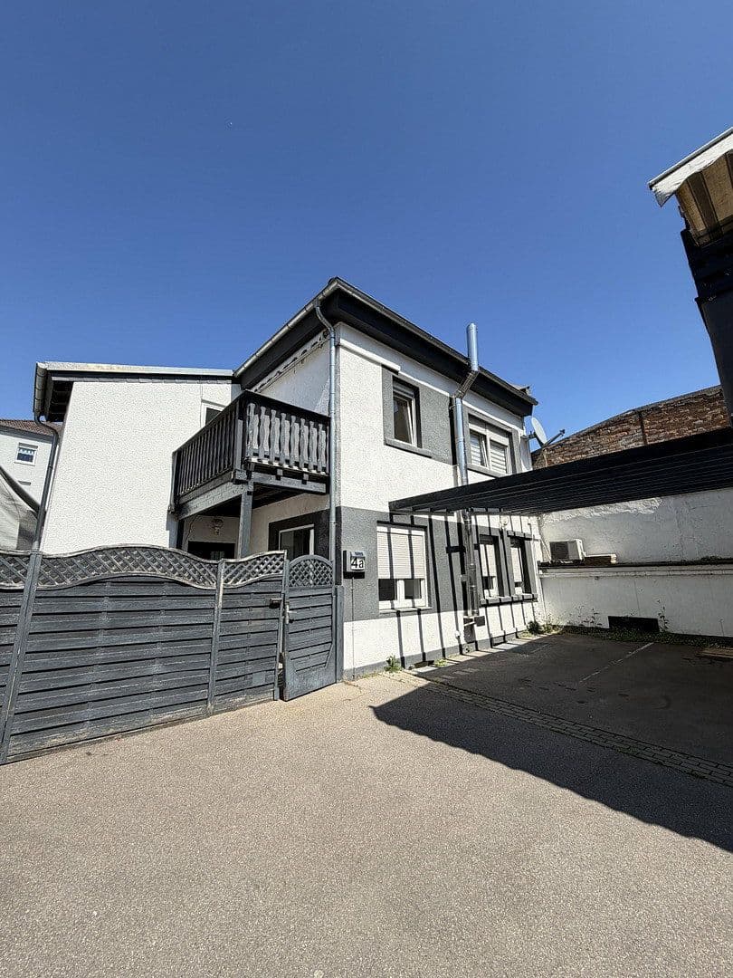 Pronájem domu 165 m², pozemek 225 m², Wielandstr. 4a, Worms, Porýní-Falc Pronájem domu 165 m², pozemek 225 m², Wielandstr. 4a, Worms, Porýní-Falc