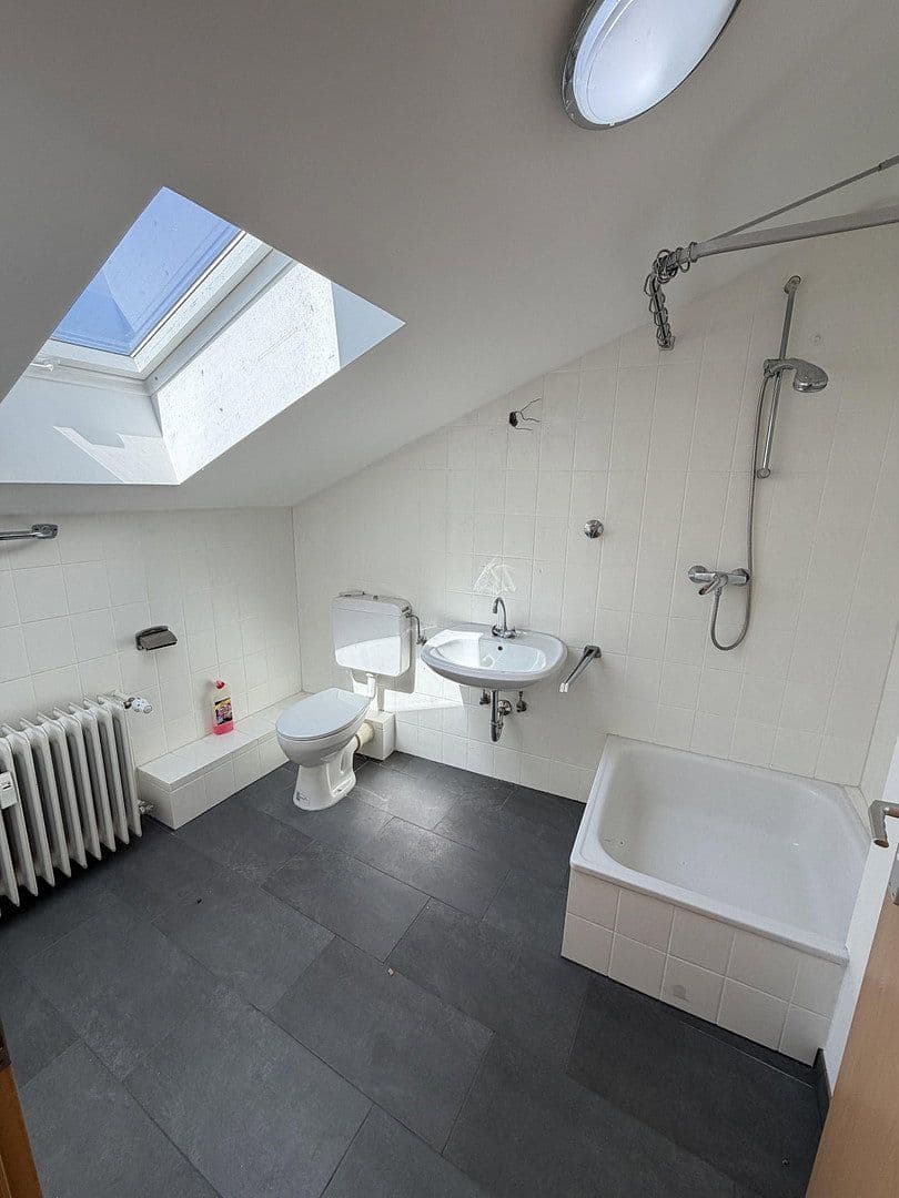 Pronájem domu 165 m², pozemek 225 m², Wielandstr. 4a, Worms, Porýní-Falc Pronájem domu 165 m², pozemek 225 m², Wielandstr. 4a, Worms, Porýní-Falc
