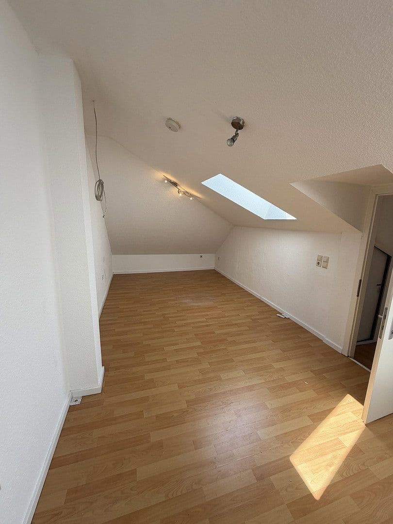 Pronájem domu 165 m², pozemek 225 m², Wielandstr. 4a, Worms, Porýní-Falc Pronájem domu 165 m², pozemek 225 m², Wielandstr. 4a, Worms, Porýní-Falc