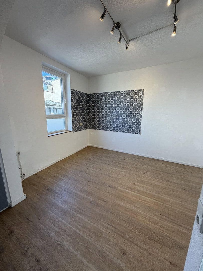 Pronájem domu 165 m², pozemek 225 m², Wielandstr. 4a, Worms, Porýní-Falc Pronájem domu 165 m², pozemek 225 m², Wielandstr. 4a, Worms, Porýní-Falc
