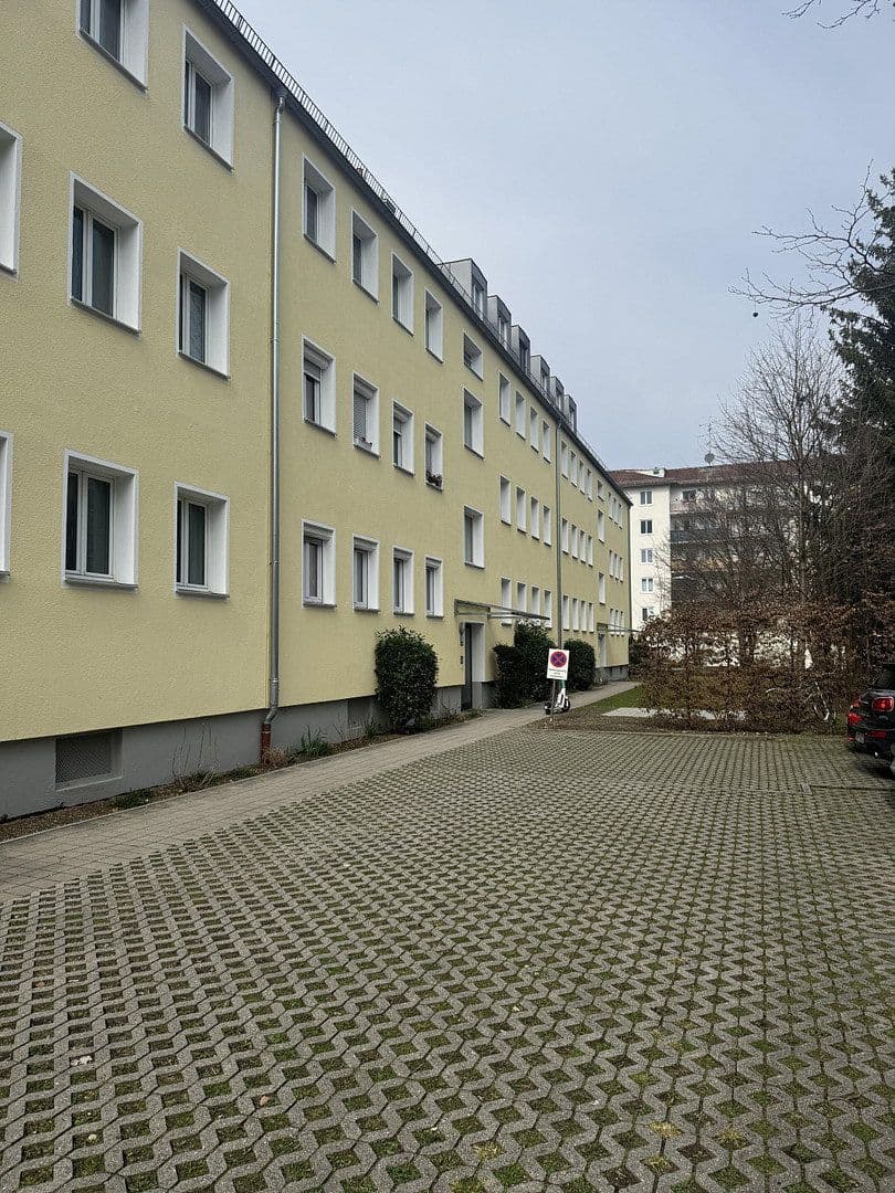 Prodej bytu 3+1 64 m², München, Bavorsko Prodej bytu 3+1 64 m², München, Bavorsko
