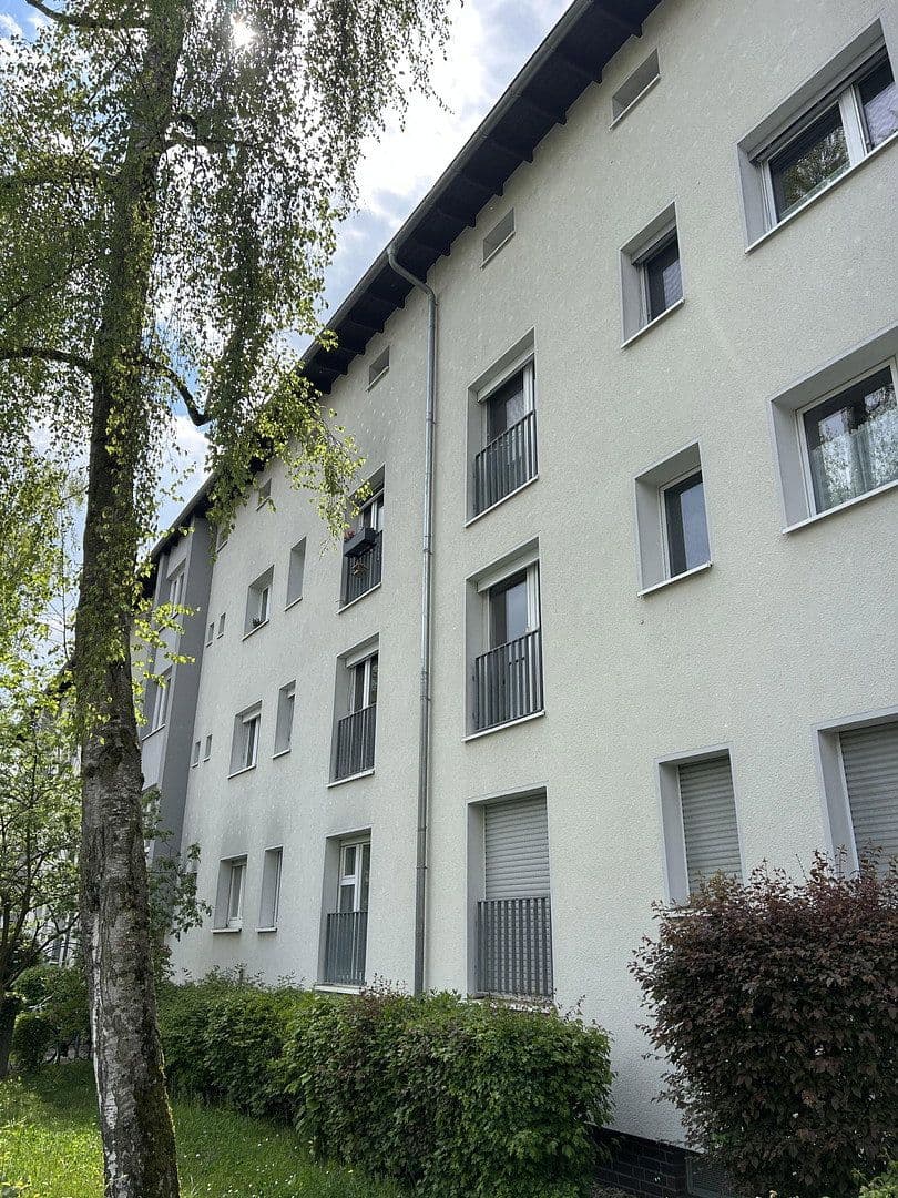 Pronájem bytu 3+1 80 m², Walter-vom-Rath-Str. 33, Frankfurt, Hessen Pronájem bytu 3+1 80 m², Walter-vom-Rath-Str. 33, Frankfurt, Hessen