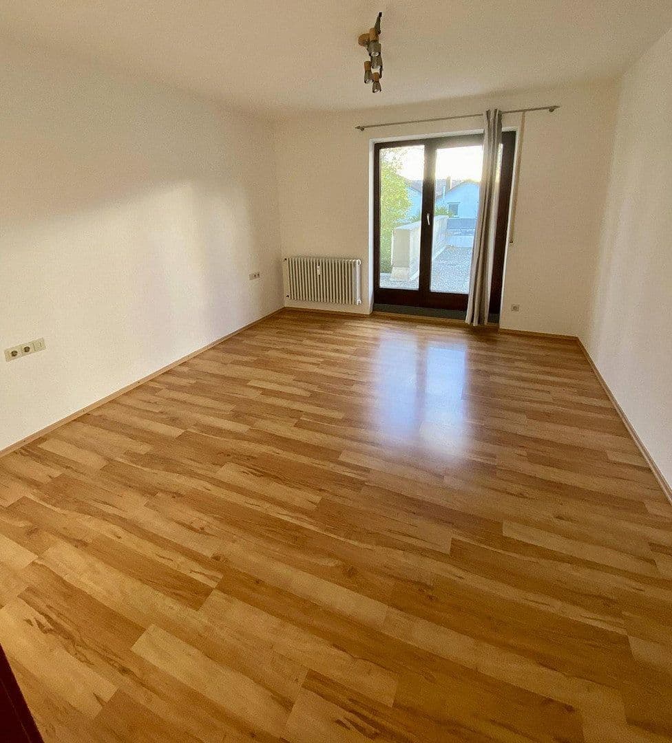 Pronájem bytu 4+1 117 m², Albstadt, Bádensko-Württembersko Pronájem bytu 4+1 117 m², Albstadt, Bádensko-Württembersko