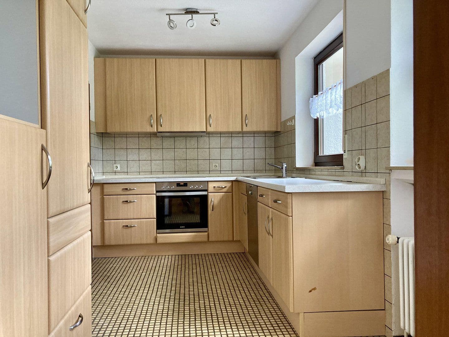 Pronájem bytu 4+1 117 m², Albstadt, Bádensko-Württembersko Pronájem bytu 4+1 117 m², Albstadt, Bádensko-Württembersko