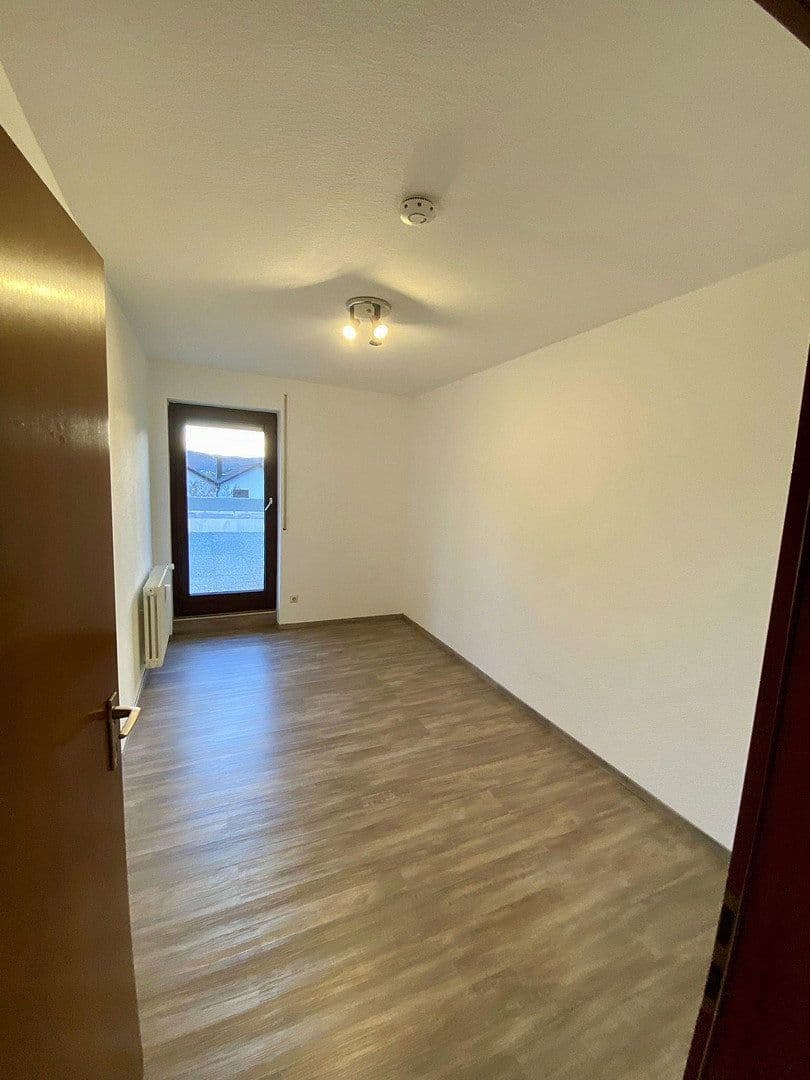 Pronájem bytu 4+1 117 m², Albstadt, Bádensko-Württembersko Pronájem bytu 4+1 117 m², Albstadt, Bádensko-Württembersko