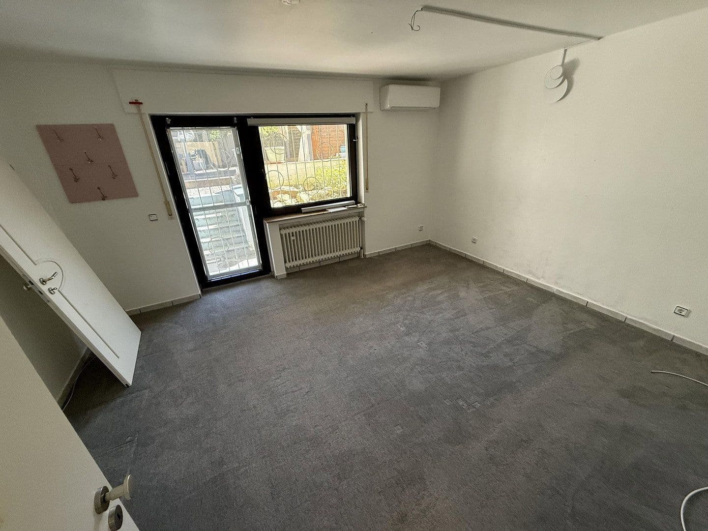 Prodej domu 134 m², pozemek 270 m², Viersener Str. 155A, Willich, Severní Porýní-Vestfálsko Prodej domu 134 m², pozemek 270 m², Viersener Str. 155A, Willich, Severní Porýní-Vestfálsko