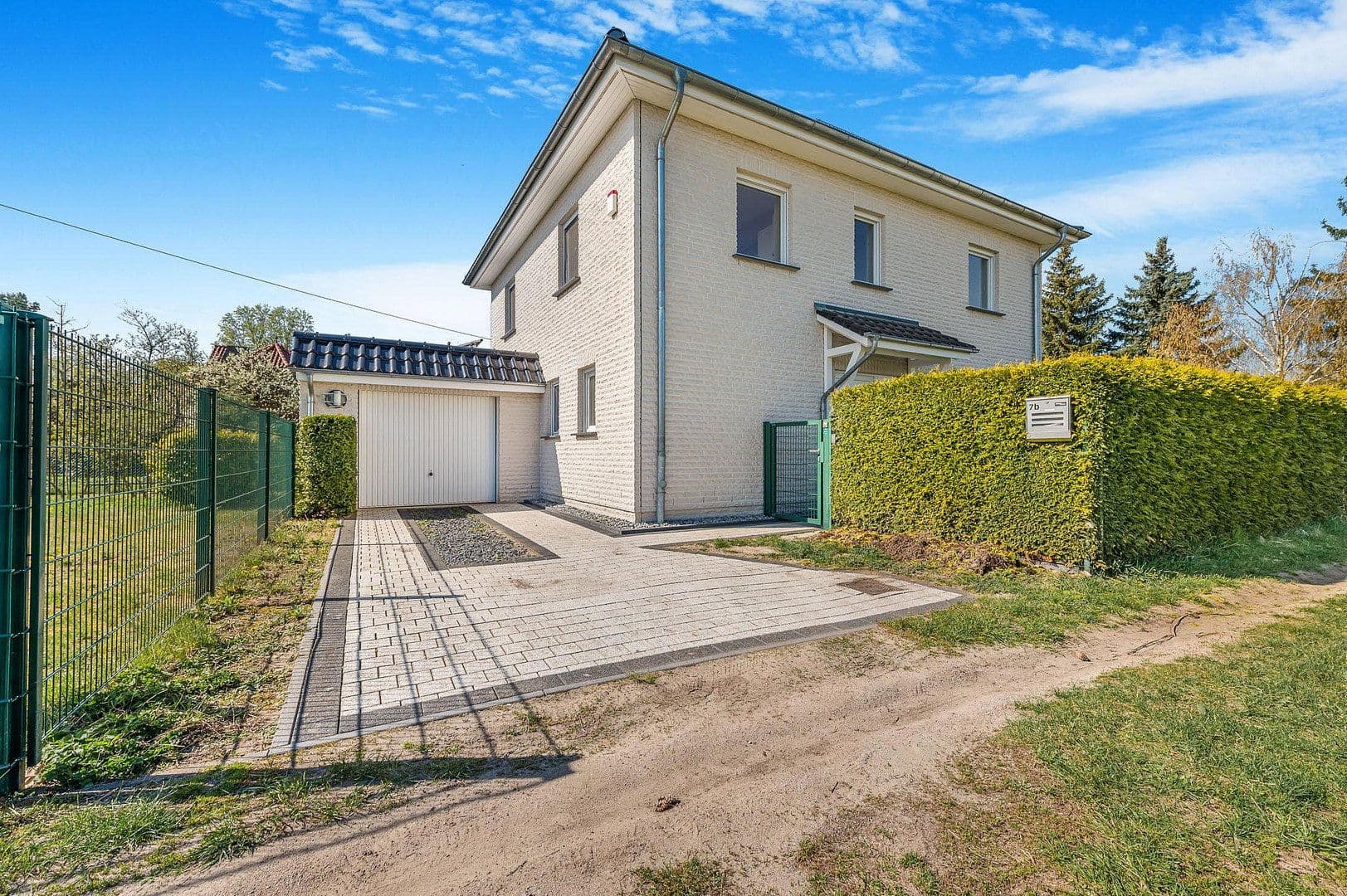 Prodej domu 147 m², pozemek 1.034 m², Berlin, Berlín Prodej domu 147 m², pozemek 1.034 m², Berlin, Berlín
