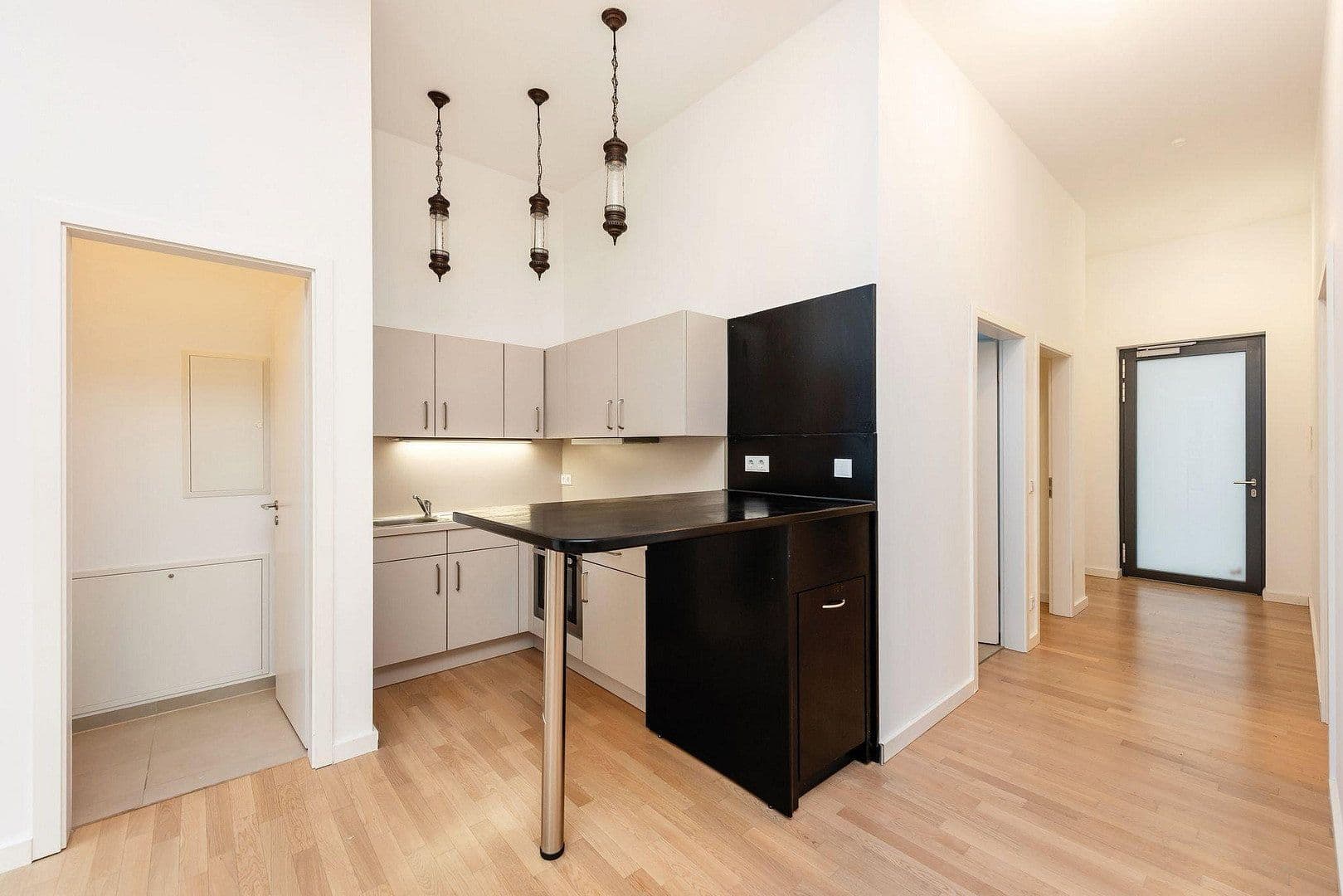 Prodej bytu 3+1 75 m², Chausseestraße 108, Berlin, Berlín Prodej bytu 3+1 75 m², Chausseestraße 108, Berlin, Berlín