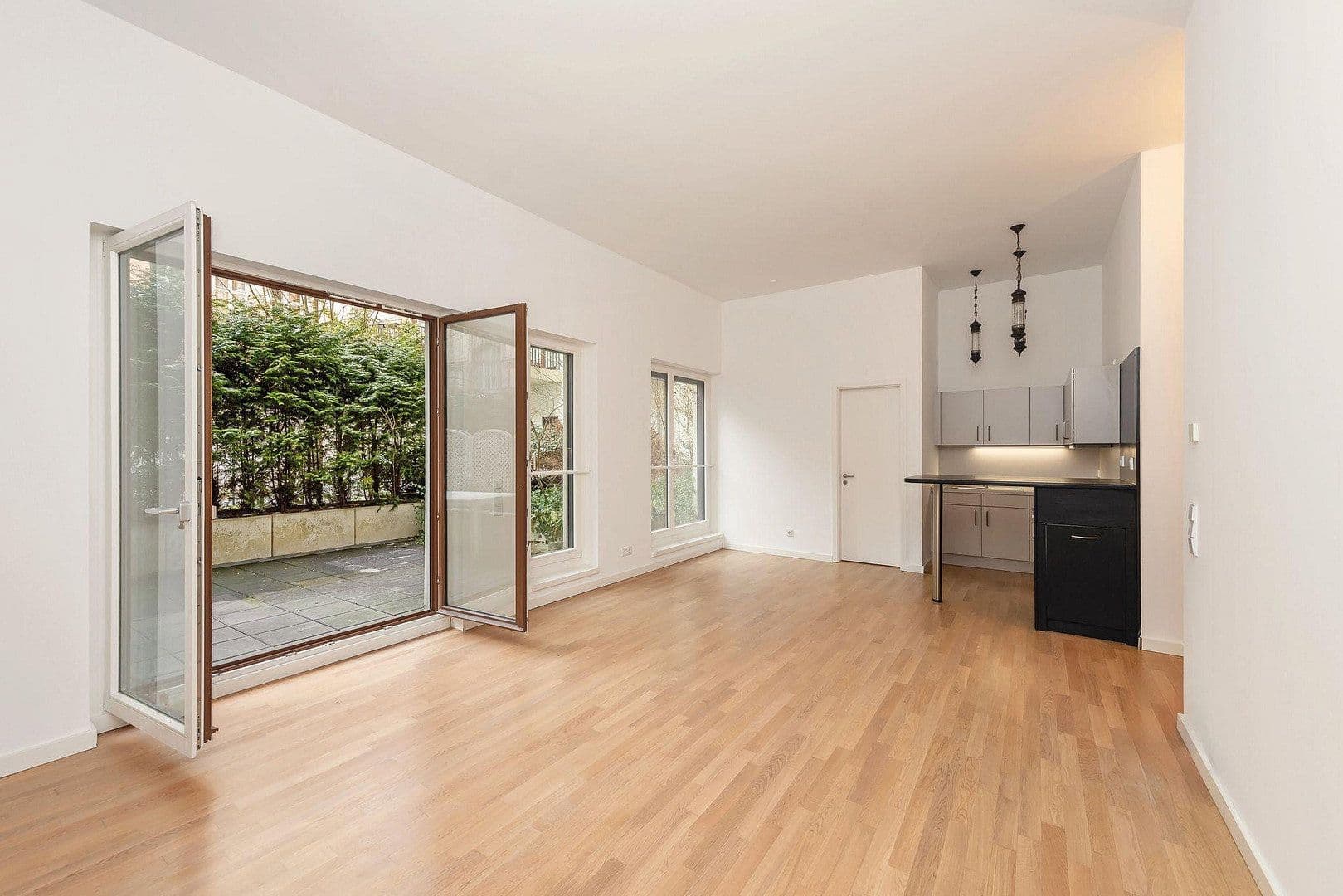 Prodej bytu 3+1 75 m², Chausseestraße 108, Berlin, Berlín Prodej bytu 3+1 75 m², Chausseestraße 108, Berlin, Berlín