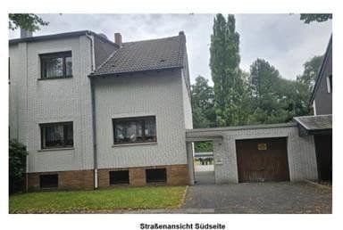 Prodej domu 160 m², pozemek 493 m², Zweigstraße 21, Essen, Severní Porýní-Vestfálsko Prodej domu 160 m², pozemek 493 m², Zweigstraße 21, Essen, Severní Porýní-Vestfálsko