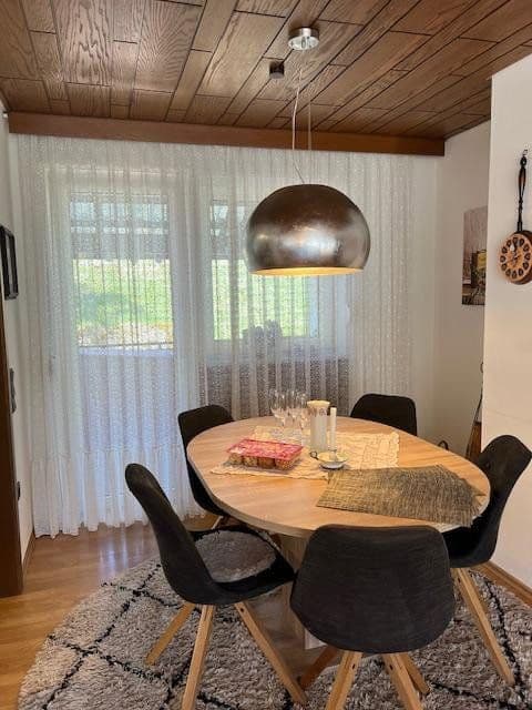 Prodej domu 160 m², pozemek 976 m², Schönbrunn, Bádensko-Württembersko Prodej domu 160 m², pozemek 976 m², Schönbrunn, Bádensko-Württembersko