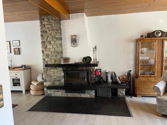 Prodej domu 160 m², pozemek 976 m², Schönbrunn, Bádensko-Württembersko Prodej domu 160 m², pozemek 976 m², Schönbrunn, Bádensko-Württembersko