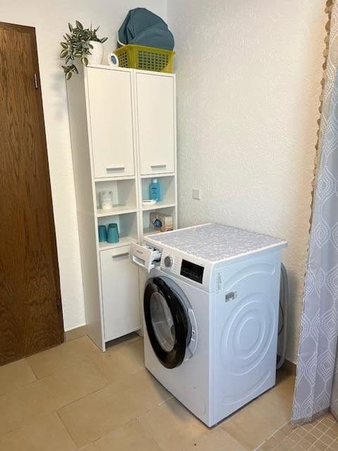 Prodej domu 160 m², pozemek 976 m², Schönbrunn, Bádensko-Württembersko Prodej domu 160 m², pozemek 976 m², Schönbrunn, Bádensko-Württembersko