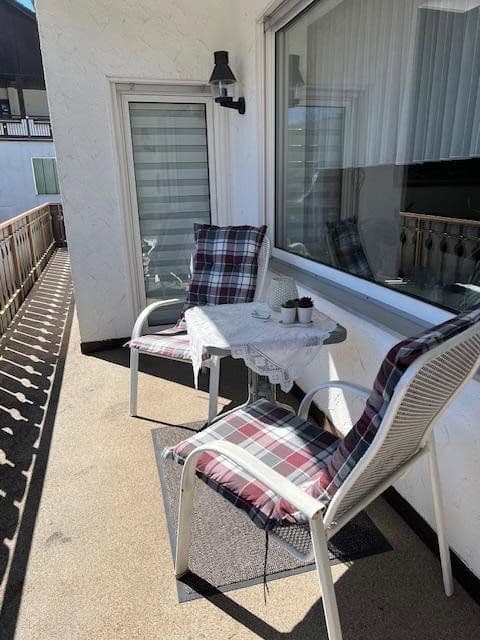 Prodej domu 160 m², pozemek 976 m², Schönbrunn, Bádensko-Württembersko Prodej domu 160 m², pozemek 976 m², Schönbrunn, Bádensko-Württembersko