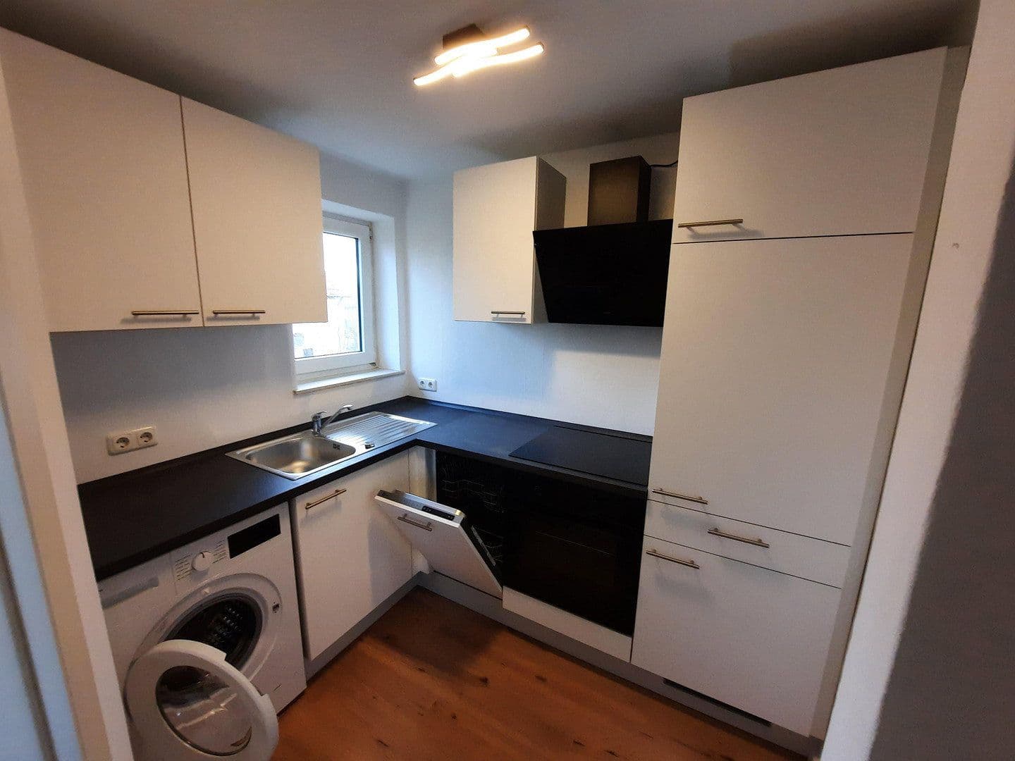 Prodej bytu 3+1 50 m², Dahlienweg 6, Regensburg, Bavorsko Prodej bytu 3+1 50 m², Dahlienweg 6, Regensburg, Bavorsko