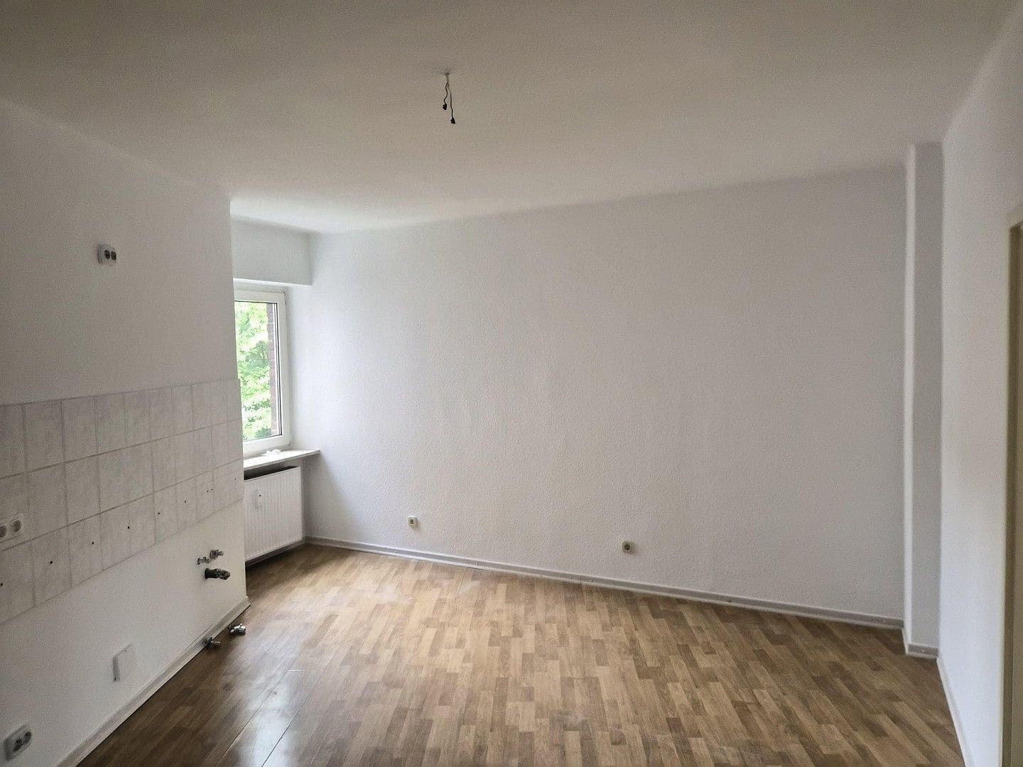 Pronájem bytu 3+1 70 m², Kölner Straße 137, Leverkusen, Severní Porýní-Vestfálsko Pronájem bytu 3+1 70 m², Kölner Straße 137, Leverkusen, Severní Porýní-Vestfálsko