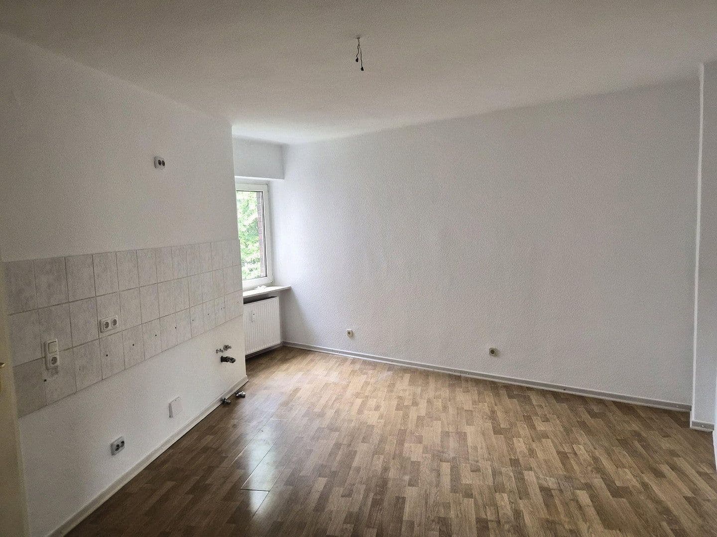 Pronájem bytu 3+1 70 m², Kölner Straße 137, Leverkusen, Severní Porýní-Vestfálsko Pronájem bytu 3+1 70 m², Kölner Straße 137, Leverkusen, Severní Porýní-Vestfálsko