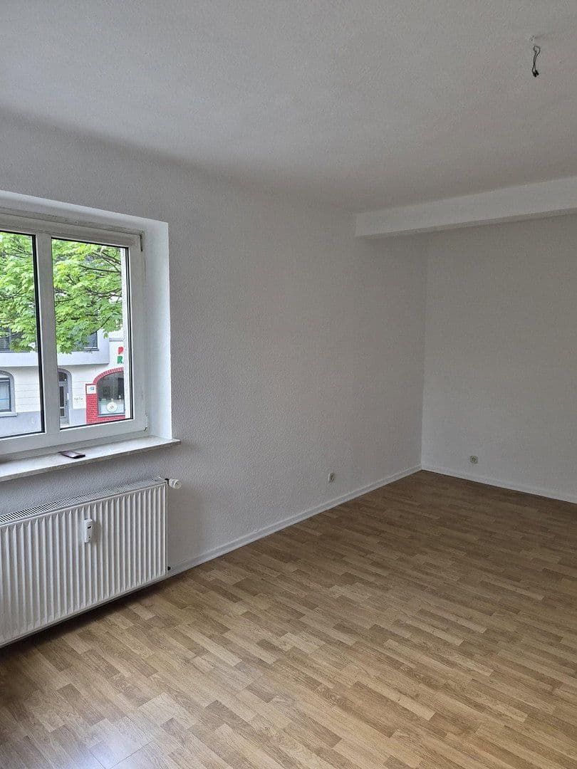 Pronájem bytu 3+1 70 m², Kölner Straße 137, Leverkusen, Severní Porýní-Vestfálsko Pronájem bytu 3+1 70 m², Kölner Straße 137, Leverkusen, Severní Porýní-Vestfálsko