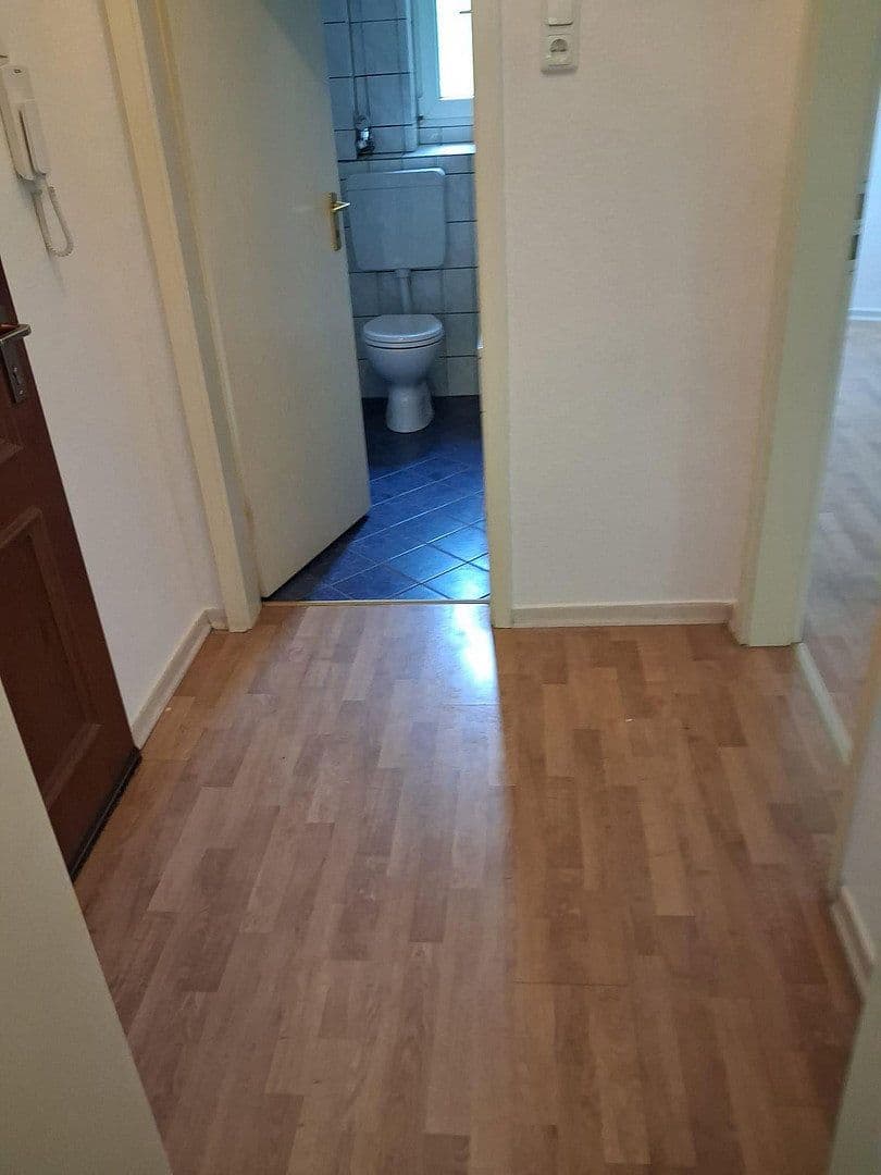 Pronájem bytu 3+1 70 m², Kölner Straße 137, Leverkusen, Severní Porýní-Vestfálsko Pronájem bytu 3+1 70 m², Kölner Straße 137, Leverkusen, Severní Porýní-Vestfálsko