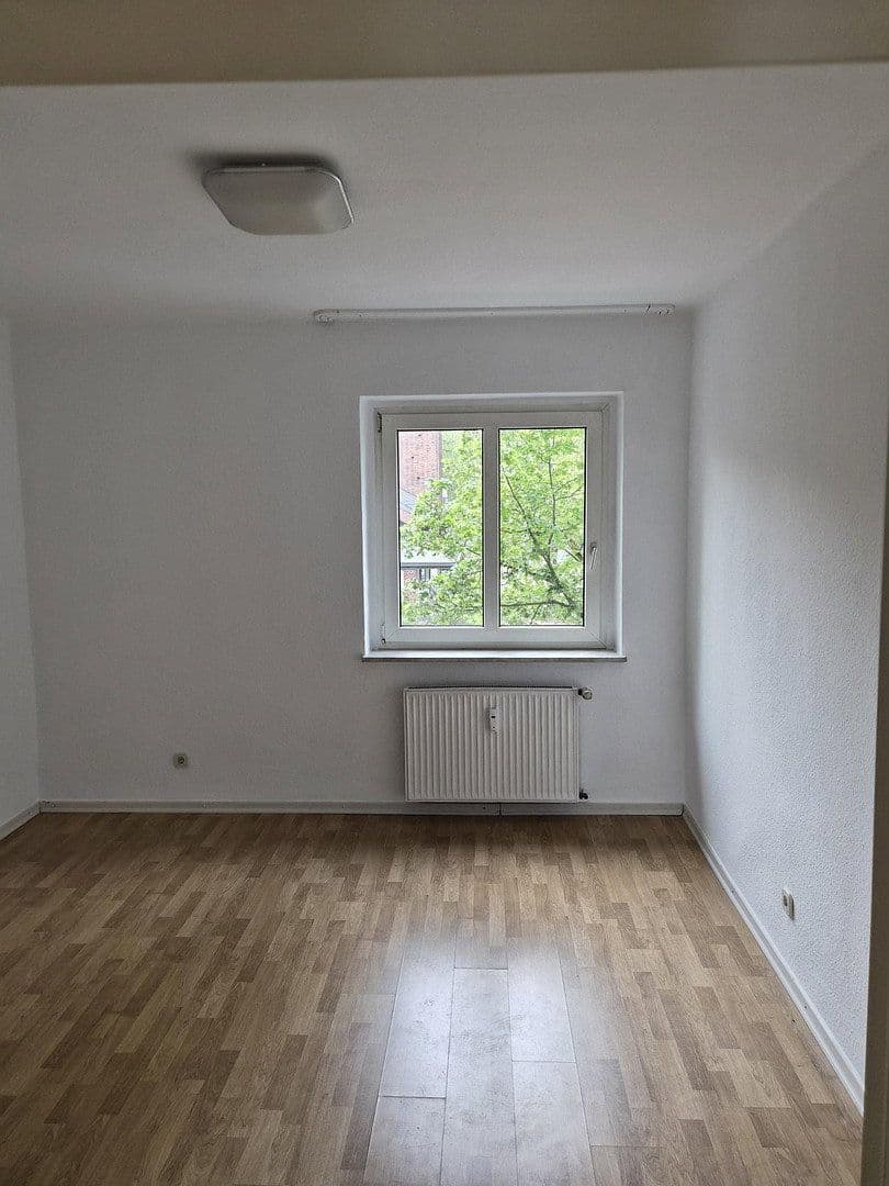 Pronájem bytu 3+1 70 m², Kölner Straße 137, Leverkusen, Severní Porýní-Vestfálsko Pronájem bytu 3+1 70 m², Kölner Straße 137, Leverkusen, Severní Porýní-Vestfálsko
