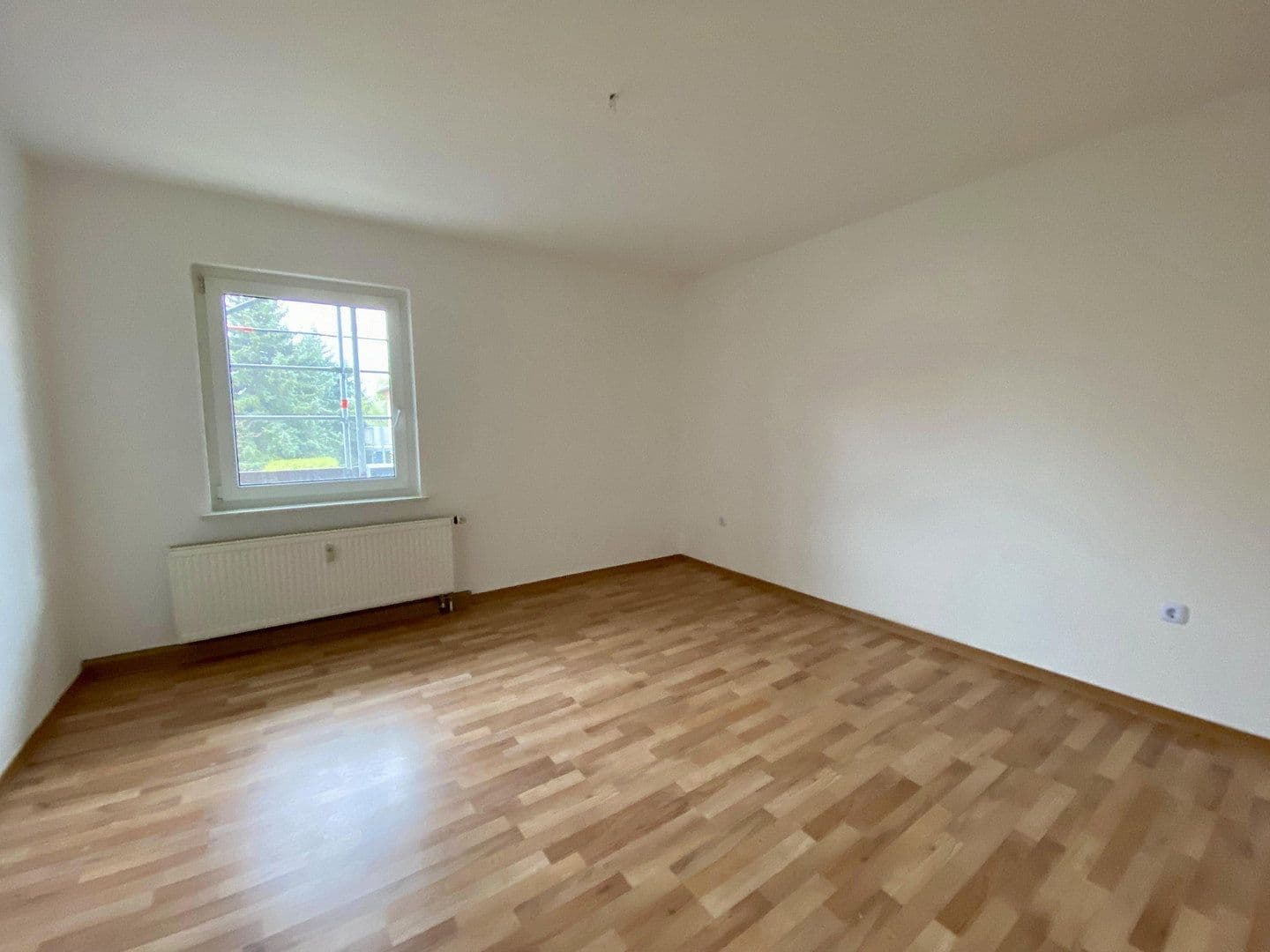 Pronájem bytu 4+kk 79 m², Neukieritzsch, Sasko Pronájem bytu 4+kk 79 m², Neukieritzsch, Sasko