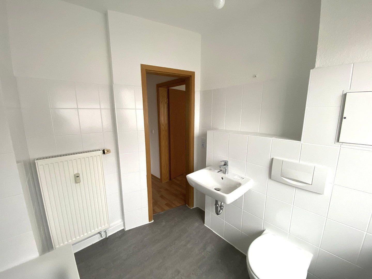 Pronájem bytu 4+kk 79 m², Neukieritzsch, Sasko Pronájem bytu 4+kk 79 m², Neukieritzsch, Sasko