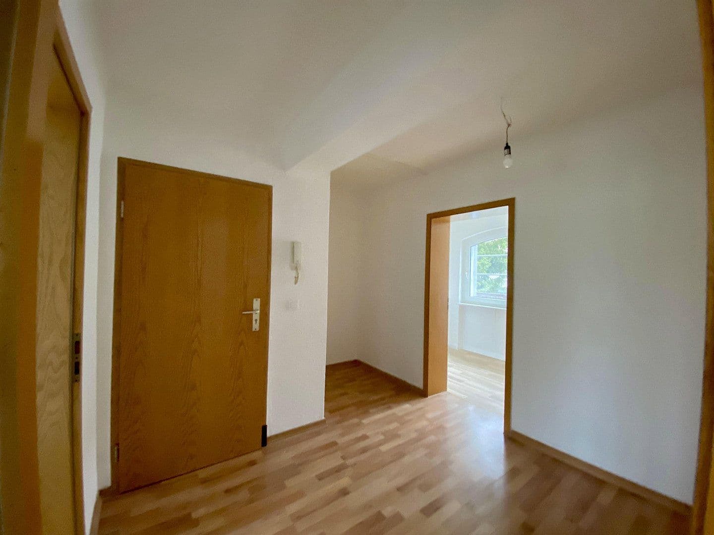 Pronájem bytu 4+kk 79 m², Neukieritzsch, Sasko Pronájem bytu 4+kk 79 m², Neukieritzsch, Sasko
