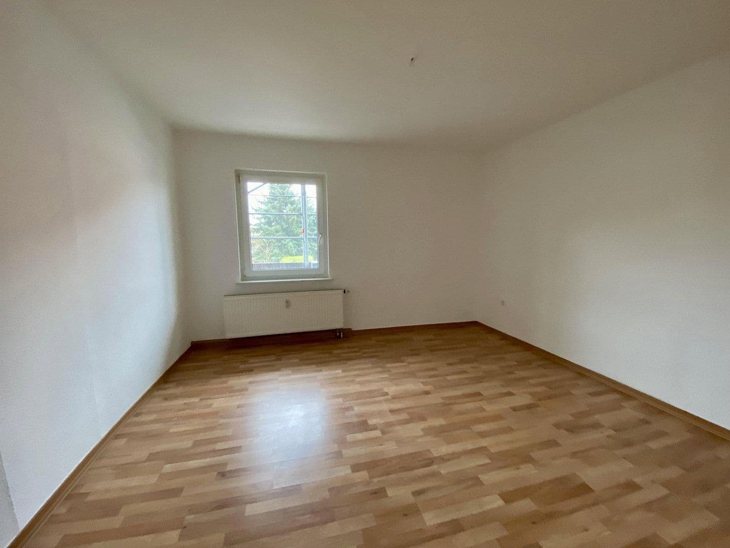 Pronájem bytu 4+kk 79 m², Neukieritzsch, Sasko Pronájem bytu 4+kk 79 m², Neukieritzsch, Sasko