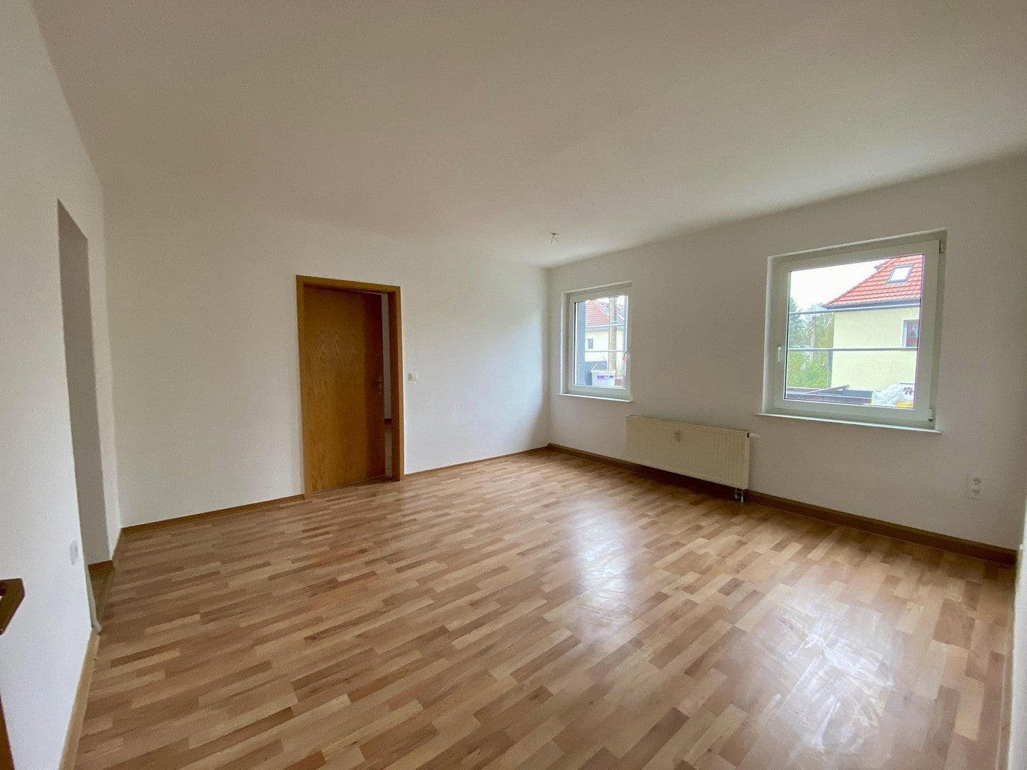 Pronájem bytu 4+kk 79 m², Neukieritzsch, Sasko Pronájem bytu 4+kk 79 m², Neukieritzsch, Sasko